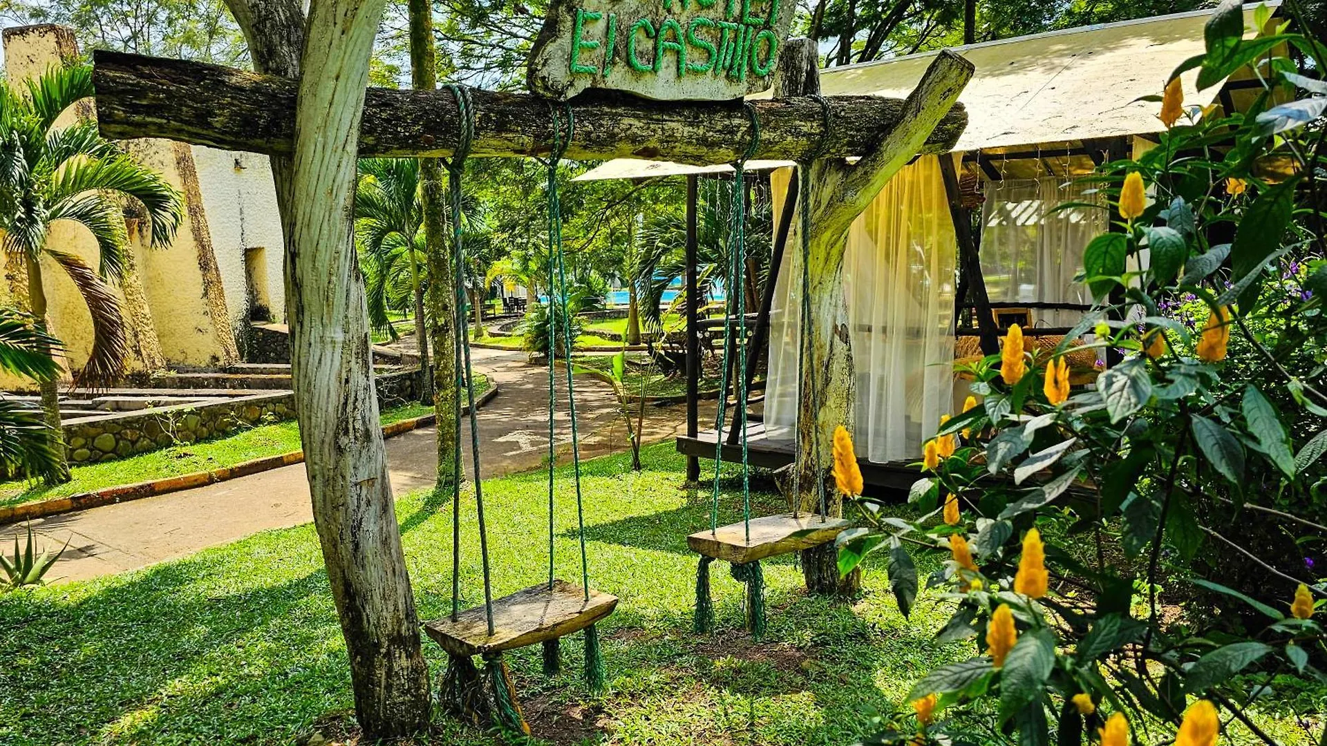 Ecohotel El Castillo Pance Cali Colombia